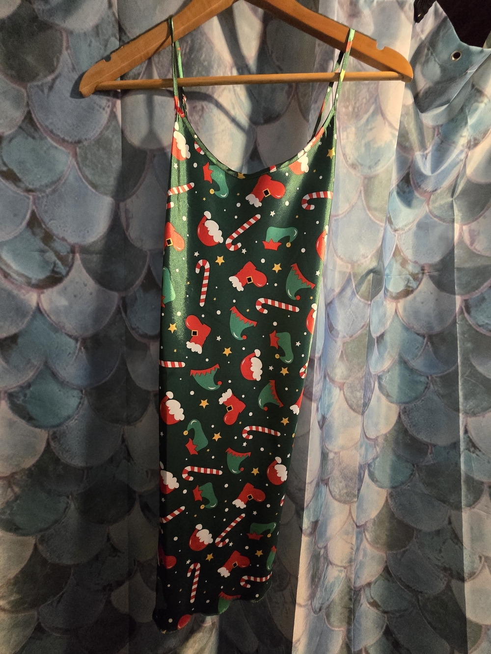 SHEIN Green Holiday Print Slip Dress with Candy Cane Motif